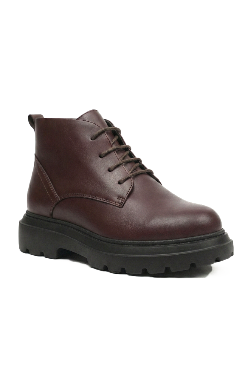 Chaussures Derby modernes en cuir noir pour l’explorateur urbain